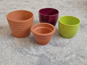 4 Übertöpfe verschiedene Größen terracottafarben grün rot