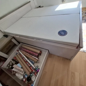 Bett mit 2 Matratzen