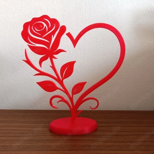 Herz mit Rosa Dekoration 