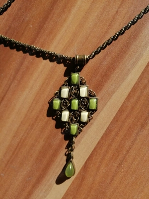 Kette in grün 
