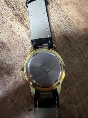 ET Eurotops Uhr Schwarz Gold Bild 2