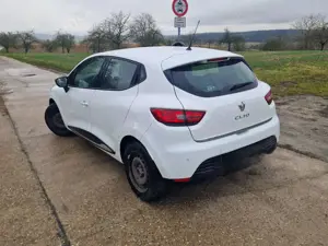 Renault Clio Clio 1.2 16V 75 Paris Bild 5