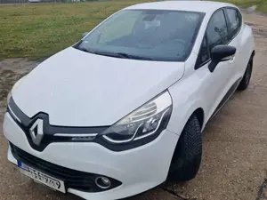 Renault Clio Clio 1.2 16V 75 Paris Bild 2