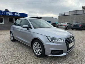 Audi A1 Sportback Sitzheizung~Xenon~PDC Bild 4