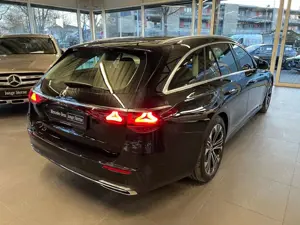 Mercedes-Benz E 300 T de Avantgarde Burmester Distronic 19zoll Bild 5