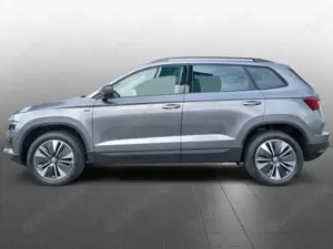 Skoda Karoq Tour 1,5 TSI DSG 360°Kamera Navi ACC AHK Bild 2