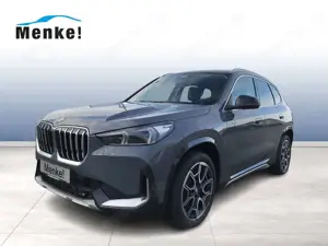 BMW X1 xDrive23d DAB LED RFK AHK el. Sitze PDC Bild 1