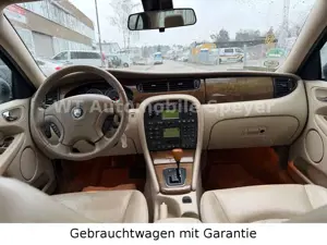 Jaguar X-Type 2.5 V6 Executive TÜV NEU Garantie Bild 3