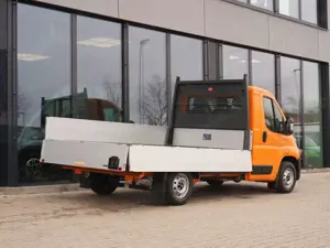 Fiat Ducato Pritsche 35 L2 120 / 7-Zoll Infotainment Bild 4