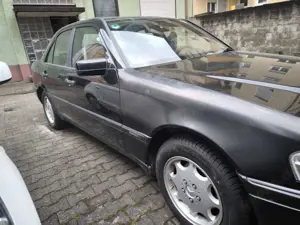 Mercedes-Benz C 180 Classic