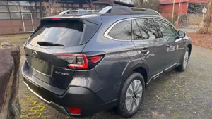 Subaru OUTBACK 2.5i Platinum Lineartronic*Leder Beige* Bild 3