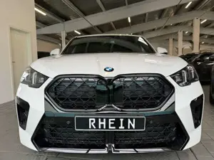 BMW X2 xDrive20d M-Pro AHK Driving Ass.