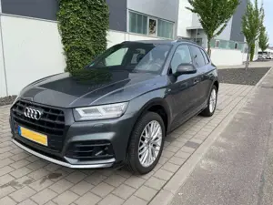 Audi Q5 S-Line TFSI quattro S-tronic/ Navi, AHK, LED