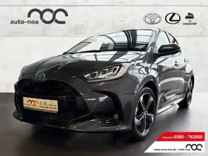 Toyota Yaris Hybrid Style Navi LED Apple CarPlay Android Auto M