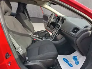 Volvo V40 *1HAND*TÜVNEU*KAMERA*AHK* Bild 4