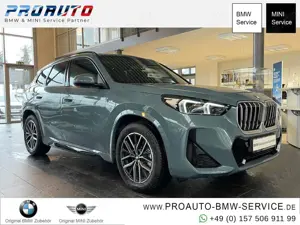 BMW X1 18i sDrive M Sport A-LED/AHK/Komf.Zg/Pano