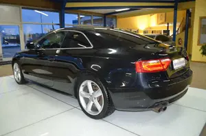 Audi A5 Coupe 1.8 TFSI S-Line XENON / NAVI / LEDER Bild 3