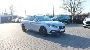 SEAT Leon ST Style 2.0 TDI Virtual LED Spur ACC Navi