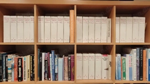 Brockhaus Enzyklopädie 24 Bände, 19. Auflage, Goldschnitt in Kartonschuber