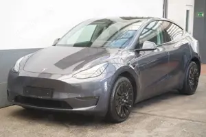 Tesla Model Y Long Range AWD *AHK* Bild 3