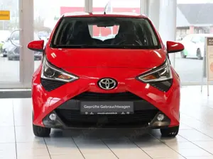 Toyota Aygo 1.0 x-play connect *CARPLAY*KAMERA* Bild 5