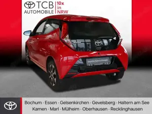 Toyota Aygo 1.0 x-play connect *CARPLAY*KAMERA* Bild 2