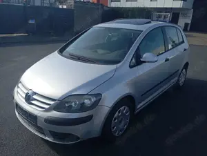 Volkswagen Golf Plus 1.9 TDI DSG Sportline Scheckheft Bild 2