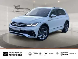Volkswagen Tiguan 2.0 TDI DSG R-Line 4M. AHK Matrix Pano St