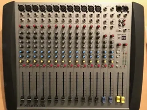 Mischpult SoundCraft E12