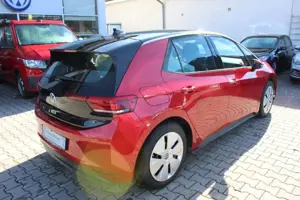 Volkswagen ID.3 FACELIFT AHK+SITZHEIZUNG+WINTERRÄDER+96,2% Klima Bild 4