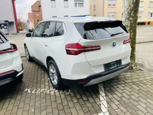 BMW X3 20d xDrive +Sportsitze+ Bild 4