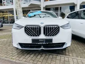 BMW X3 20d xDrive +Sportsitze+ Bild 2