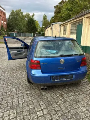 Volkswagen Golf GTI 2.3 V5