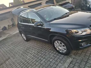 Volkswagen Tiguan Tiguan Diesel 2.0 TDI DPF 4Motion BlueMotion Techn. DSG Track Bild 5