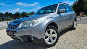 Subaru Forester 2.0D+PANO+4X4+KAMERA+ANHÄN
