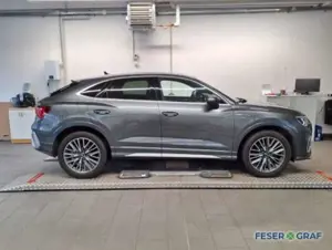 Audi Q3 Sportback 35 TFSI S tronic S Line Int AHK,LED,Navi Bild 5