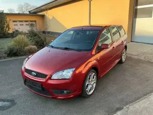 Ford Focus Focus Turnier Turnier 1.6 16V Aut. Ghia