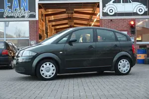 Audi A2 1.4 *KLIMA*SERVICEHU NEU*GARANTIE* Bild 3