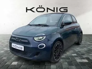 Fiat 500C la Prima Automatik, CarPlay