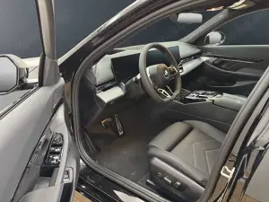 BMW 520 d xDrive Touring [M Sport, HUD, AHK, ACC] Bild 2