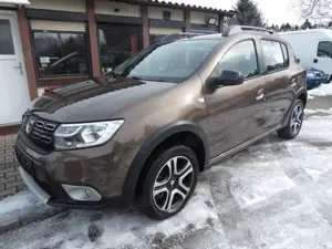 Dacia Sandero II Stepway Celebration AHK/1.Hand/Winter