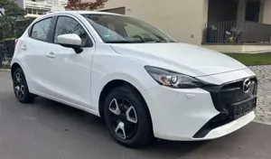 Mazda 2 Center-Line