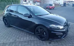 Volkswagen Golf R *R-Performance Paket*