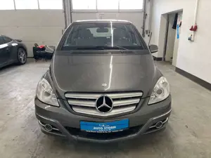 Mercedes-Benz B 200 CDI Xenon*Navi*Pano*Leder*PDC*SHZ* ParkAss Bild 2