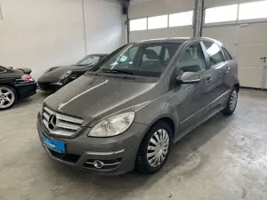 Mercedes-Benz B 200 CDI *NAVI *SHZ *Tempomat *Leder *PDC Navi+SD+SHZ+K