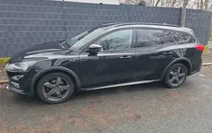 Ford Focus Active Turnier 1.0l EcoBoost Bild 2