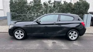 BMW 116 1 Limousine 3-trg. 116 d, Tüv neu, Allwetter Bild 3