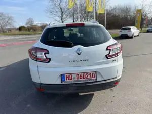 Renault Megane Paris Bild 3