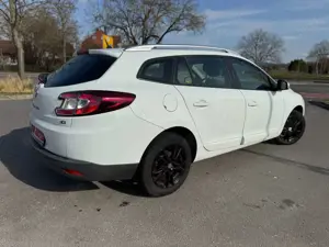 Renault Megane Paris Bild 4