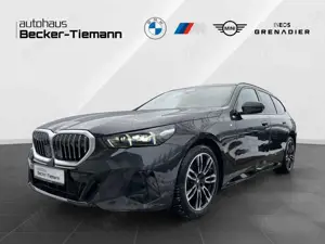 BMW 520 d Touring M Sport AHK Pano StandHz  DrivAss+ ParkA